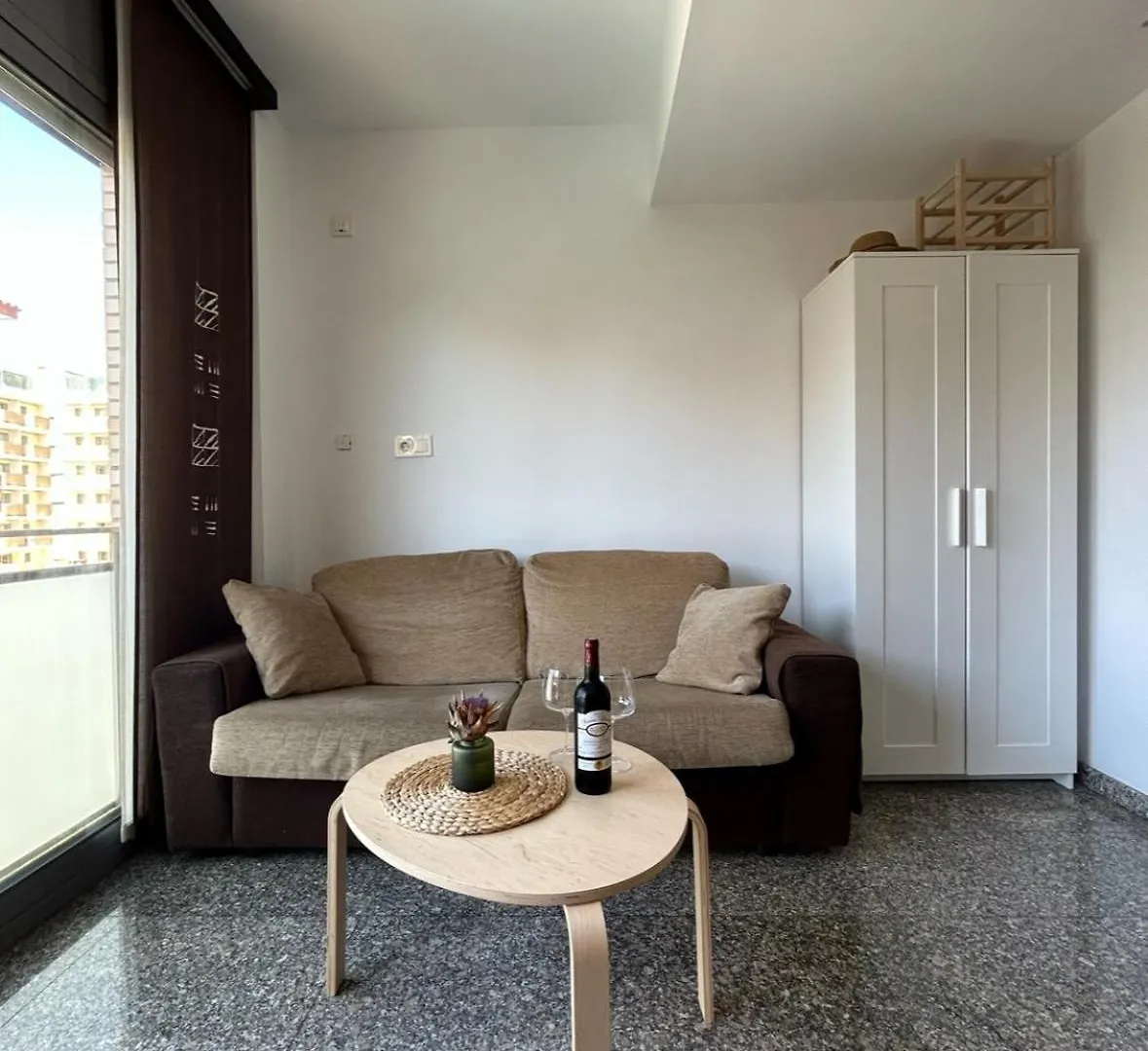 Beautiful Beach Apartment In Fenals Lloret de Mar